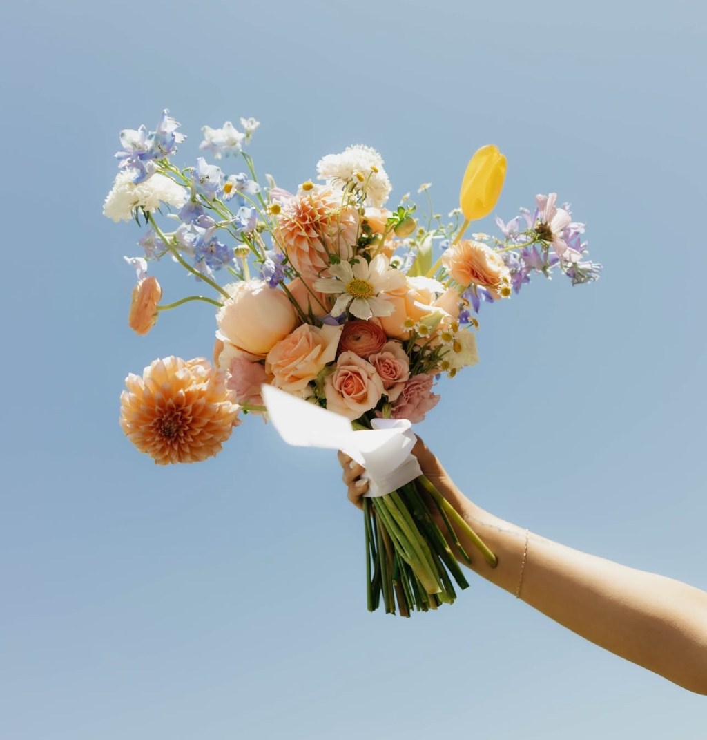 How to Choose Your Wedding Color Palette: Tips for Brides